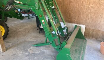 John Deere 620R Self-Leveling Loader