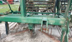 KMC 8 Row Stack-Fold Peanut Diggers (10)