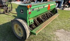 John Deere 450 10′ Grain Drill (2)